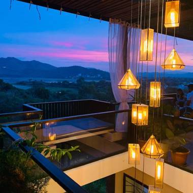 The Sierra - By The Lake