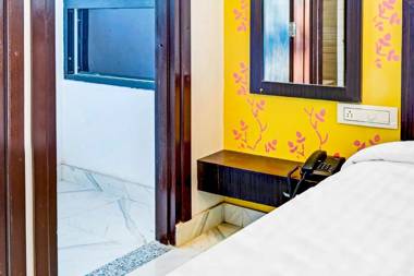 Capital O 83876 Hotel Maharana Palace