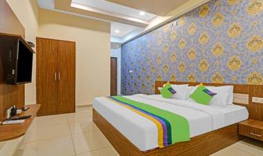 Hotel Lavishka palace