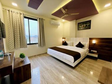 HOTEL KARTIKEY  - Nearby Monsoon Palace 