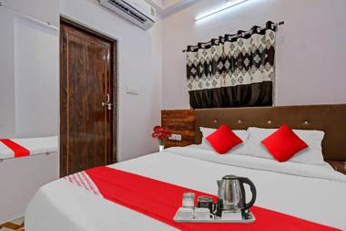 OYO 89771 Hotel Raj Palace