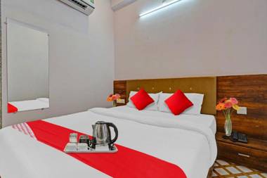 OYO 89771 Hotel Raj Palace