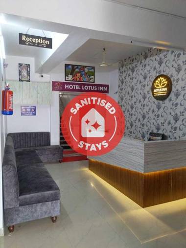 OYO 92093 Mahaveer Tower