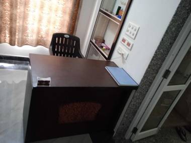 SPOT ON 92711 Hotel Krishna Palace