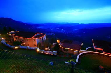 Mountain Retreat - A Hill Country Resort