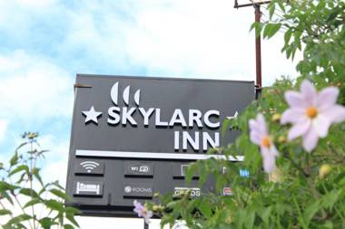 Skylarc Inn