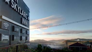 Skylarc Inn