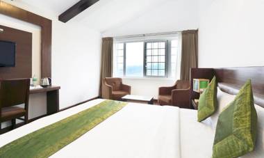 Treebo Trend Sky Dale Inn & Suites Boat House