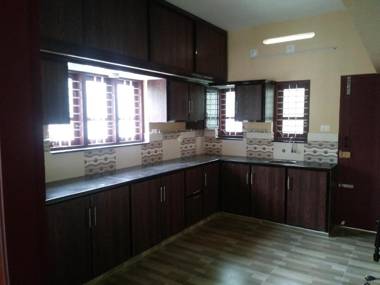 Sowparnika N.V Nagar Peroorkada