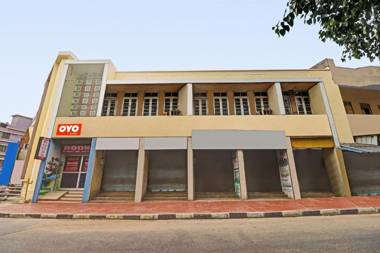 OYO 89094 Babuji Inn Rooms