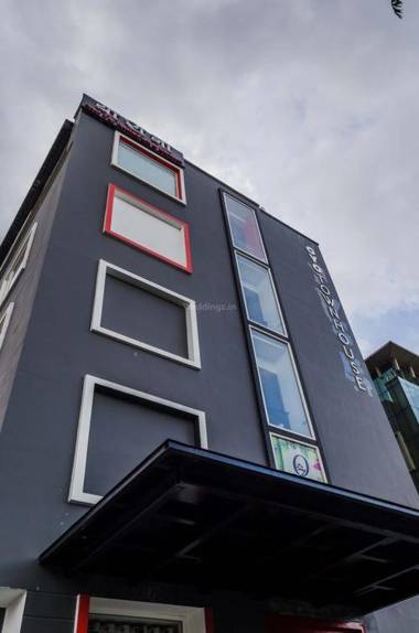 Hotel Sunday - Townhouse Club Airport Trivandrum