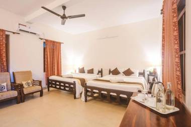 Santa Maria - An Airport Boutique by the Sea