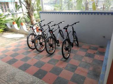 Muralee's Riverside Villa in Kochi