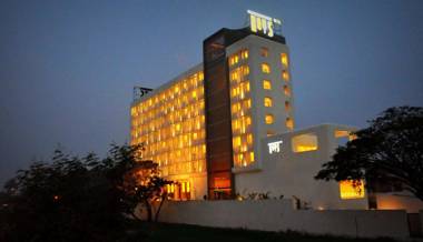 Keys Select by Lemon Tree Hotels Kochi