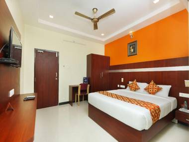 OYO 15115 Hotel Ramcharan Residency