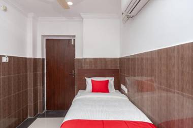 Capital O 27775 Hotel Srinivasa Residency