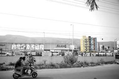 MAHAS Elite Homestays - Brand New Fully Furnished Air Conditioned Apartments