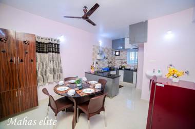 MAHAS Elite Homestays - Brand New Fully Furnished Air Conditioned Apartments