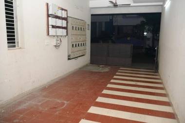 Kubera service apartment