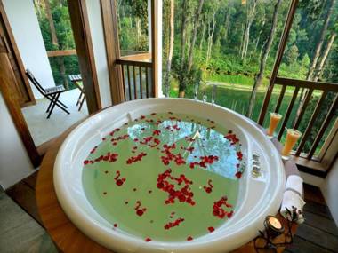 Amaana Plantations Resort