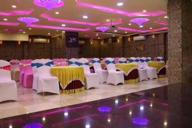 Hyders Park The Business Hotel