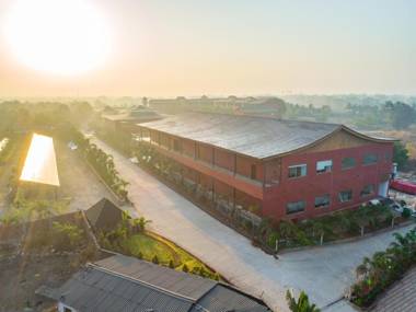 Saya Grand Club & Spa Resort