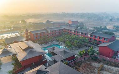 Saya Grand Club & Spa Resort