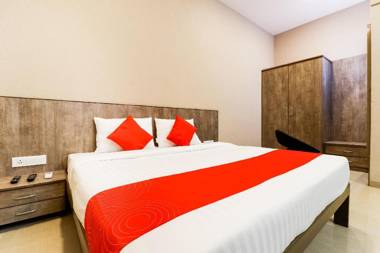 OYO Flagship 62835 Oriental Rooms And Banquet Madh Church