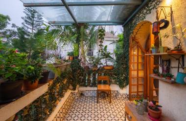 SaffronStays Birdsong