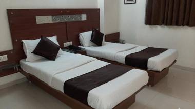 Hotel Happiness