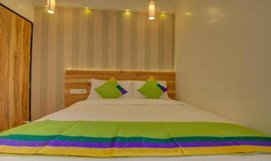 Hotel Amisha International