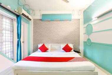 OYO 60626 Dumas Homestays