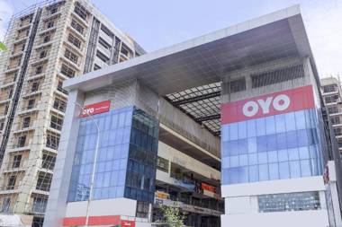 OYO 74642 Hotel Rajmandir