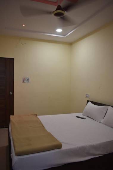 POP 89180 The Kadodara Valentine's Hotel