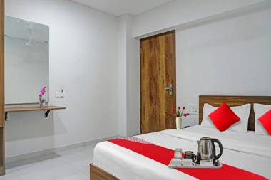 OYO 90450 Hotel Weekend Rooms
