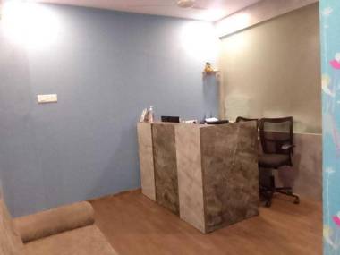 POP 91550 Hotel Apple Inn