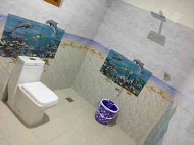 The Shades Holiday inn