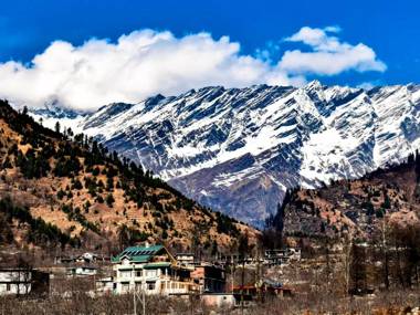 Hotel Shiwalik Regency