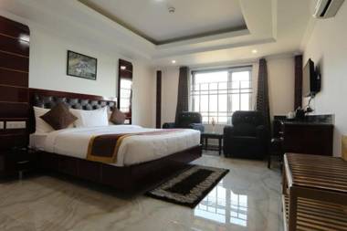 Hotel The Grand White