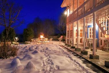 StayVista at Violet Hill