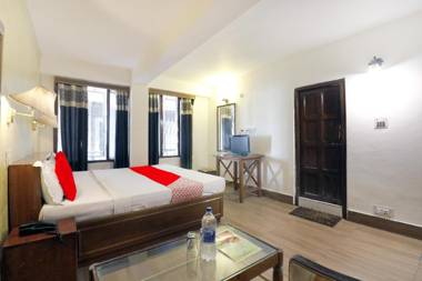 OYO 45337 Hotel Woodland