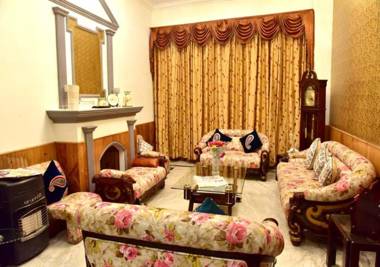 Hotel Cross Winds West