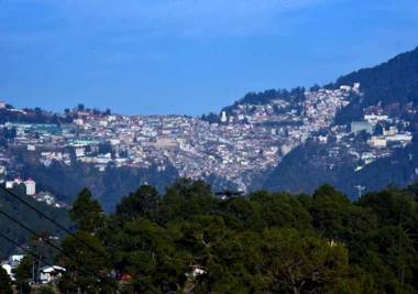 Hotel Cross Winds West