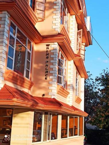 Goroomgo King Palace Shimla