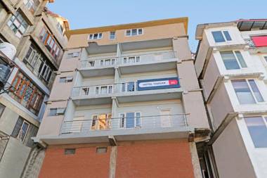 OYO Flagship 82956 Hotel Yadgar