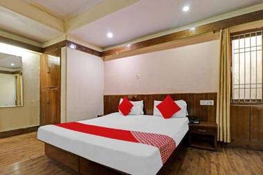 OYO Flagship 82956 Hotel Yadgar