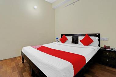 OYO 85581 New Shushant Regency