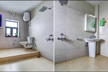 Goroomgo Hill Top Courtyard Shimla