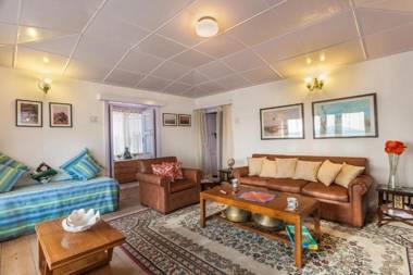 Bara Bungalow Thanedhar Estate