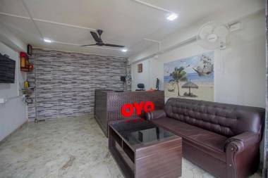 OYO 60656 Four Fox Suits